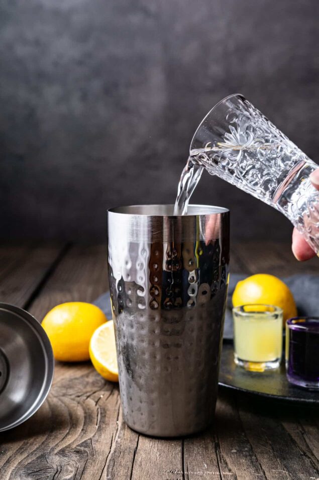 Blue Moon Cocktail - Twist and Toast